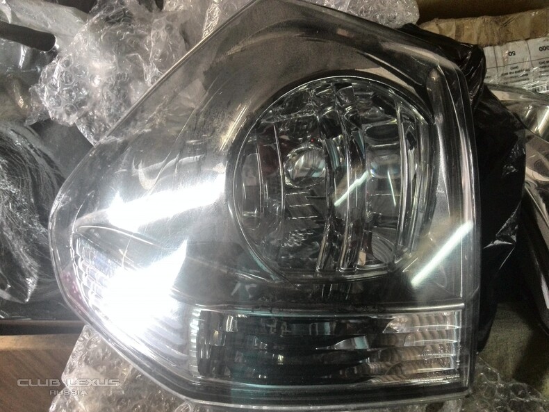 Продам заднюю оптику на RX350 2 кузов Продам заднюю оптику на RX350 2 кузов