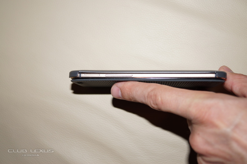 HTC ONE M8 Gold 16 Gb + HTC Dot View HTC ONE M8 Gold 16 Gb + HTC Dot View