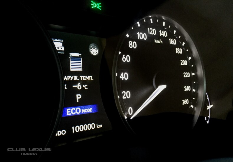  100 000 .  Lexus- , GSIV-450h 2012.