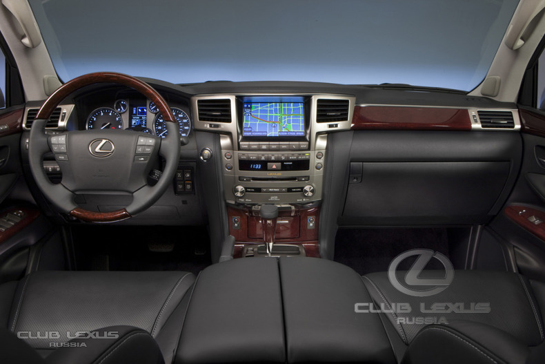  Lexus LX 570 -    2013