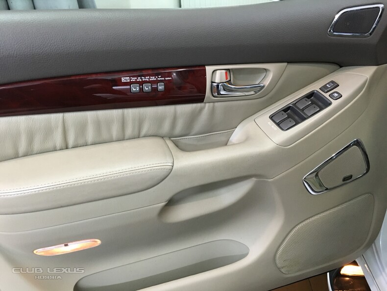 Продам Lexus GX 470 2009 г. Белый жемчуг Продам Lexus GX 470 2009 г. Белый жемчуг