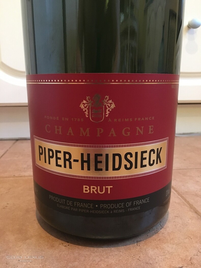 Продам: Шампанское, Piper-Heidsieck Brut, 1 бут., 6 л. Продам: Шампанское, Piper-Heidsieck Brut, 1 бут., 6 л.