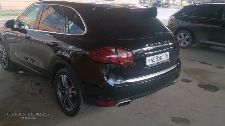 Porsche Cayenne 3.0дизель,2010,117500км.черный 2 389 000р Porsche Cayenne 3.0дизель,2010,117500км.черный 2 389 000р