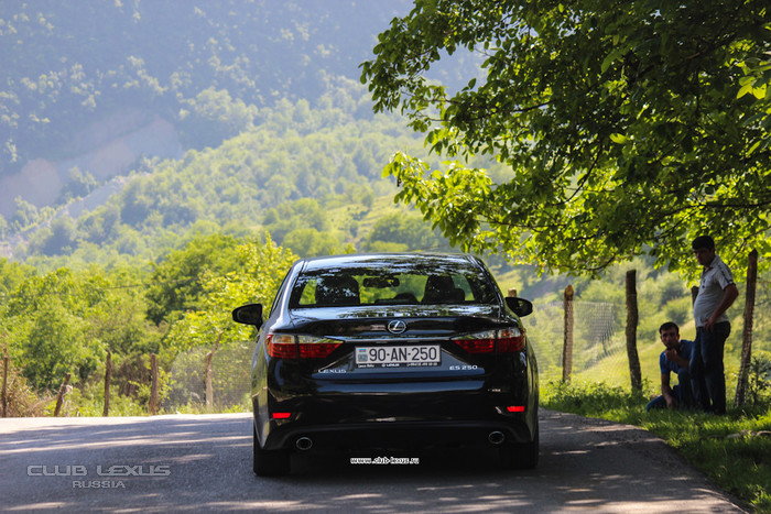 Lexus ES шестого поколения. Клубный тест-драйв в Баку Lexus ES шестого поколения. Клубный тест-драйв в Баку
