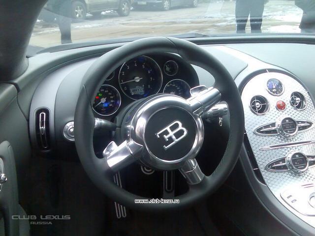 Bugatti Vieron 1001 л.с., 400 км/ч ставят на учет в Москве Bugatti Vieron 1001 л.с., 400 км/ч ставят на учет в Москве