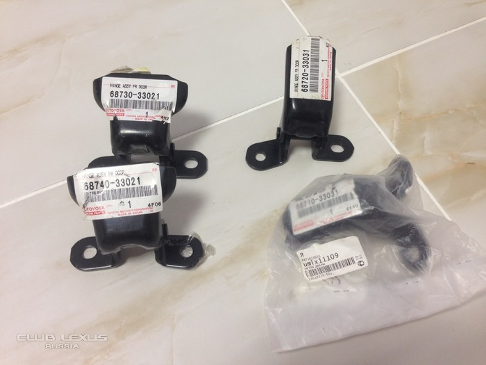 Петли передних дверей RX300/330 Петли передних дверей RX300/330