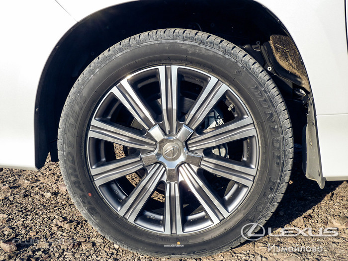 Новый Lexus LX 450d - обзор. Теперь и с дизелем! Новый Lexus LX 450d - обзор. Теперь и с дизелем!