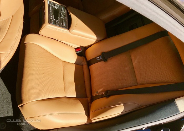 Продаю свой Lexus LS460 AWD 2014 г.в. Продаю свой Lexus LS460 AWD 2014 г.в.