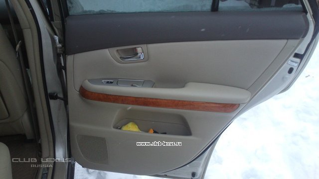 Продам Lexus RX300 (rx2) бежевый (850т.руб. 135т.км). Продам Lexus RX300 (rx2) бежевый (850т.руб. 135т.км).