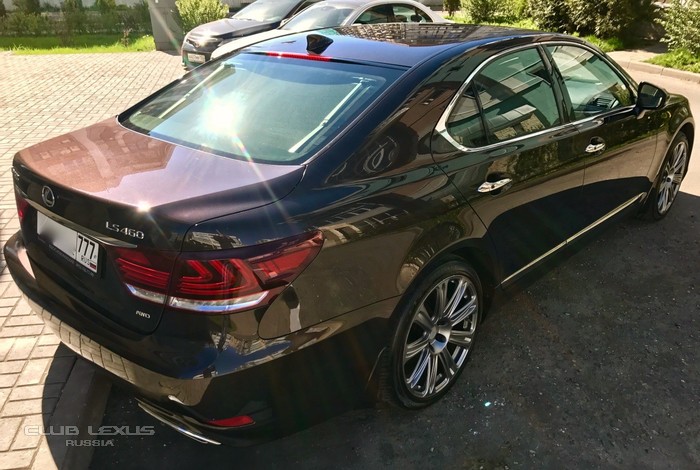 Продаю свой Lexus LS460 AWD 2014 г.в. Продаю свой Lexus LS460 AWD 2014 г.в.