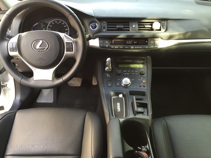 Продам CT200H Продам CT200H