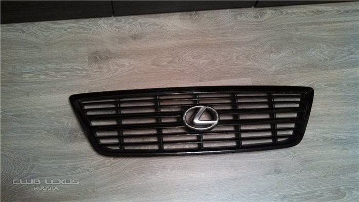 Продам решетку радиатора LX470 Продам решетку радиатора LX470