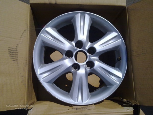 2 б/у диска R16 на Lexus IS250 2 б/у диска R16 на Lexus IS250