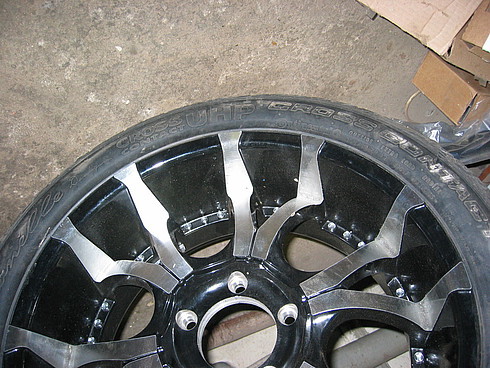 Продаётся комплект колёс 22" для Lexus LX/Toyota LC Продаётся комплект колёс 22" для Lexus LX/Toyota LC