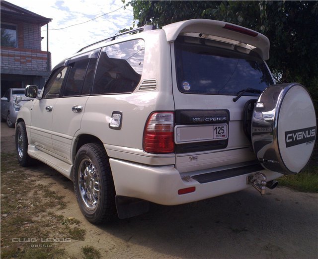 Продам Land Cruiser Cygnus 2001 года Продам Land Cruiser Cygnus 2001 года