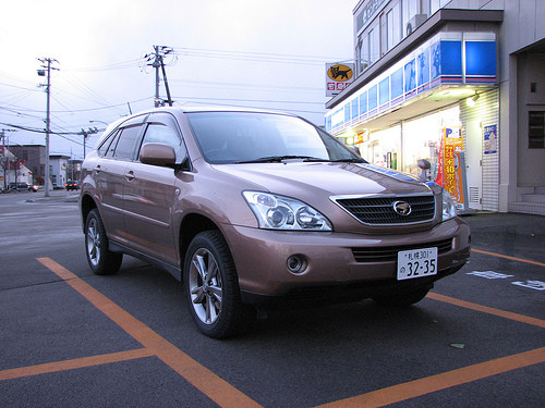 Первые ощущения (Toyota Harrier гибрид, аналог RX-400h) Первые ощущения (Toyota Harrier гибрид, аналог RX-400h)