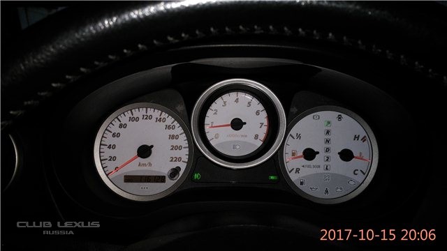Продам рав4 поколение 2 год 2004 серебро 115840км Продам рав4 поколение 2 год 2004 серебро 115840км