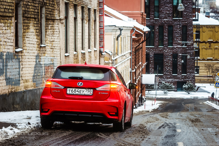 Тест-драйв Lexus CT200h Тест-драйв Lexus CT200h