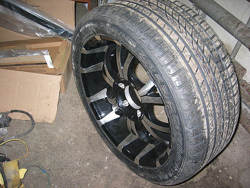 Продаётся комплект колёс 22" для Lexus LX/Toyota LC Продаётся комплект колёс 22" для Lexus LX/Toyota LC