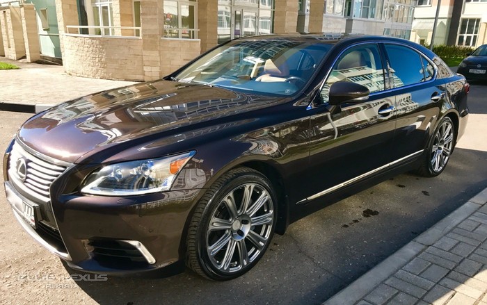 Продаю свой Lexus LS460 AWD 2014 г.в. Продаю свой Lexus LS460 AWD 2014 г.в.