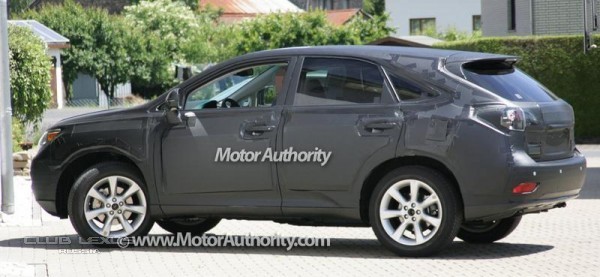 Новый Lexus RX - первые шпионские фото Новый Lexus RX - первые шпионские фото