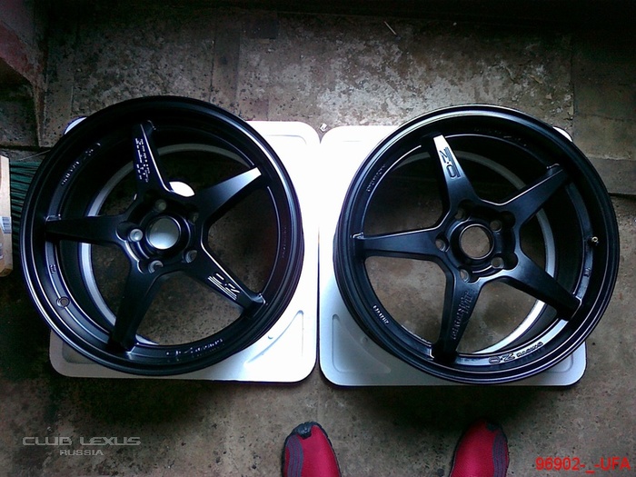 R17 OZ Crono и OZ Ultraleggera в отличном состоянии R17 OZ Crono и OZ Ultraleggera в отличном состоянии