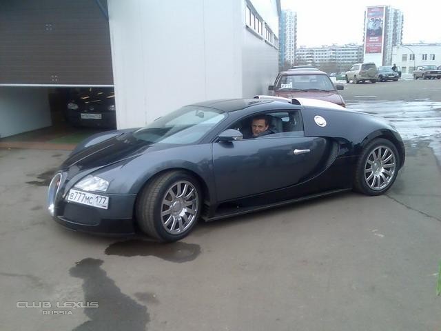 Bugatti Vieron 1001 л.с., 400 км/ч ставят на учет в Москве Bugatti Vieron 1001 л.с., 400 км/ч ставят на учет в Москве