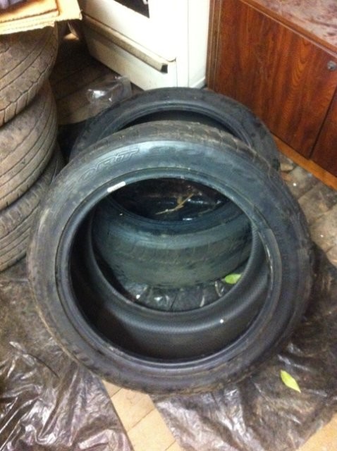 2 шины Dunlop sport sp 9000 275/40/17 ZR .СПБ .на докат! 2 шины Dunlop sport sp 9000 275/40/17 ZR .СПБ .на докат!