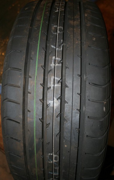 Продаю новую DanlopSP sport 2050 225/50 R17 2 шт. Москва Продаю новую DanlopSP sport 2050 225/50 R17 2 шт. Москва