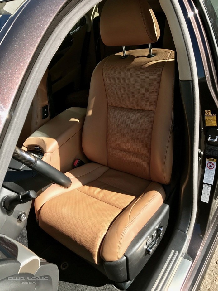 Продаю свой Lexus LS460 AWD 2014 г.в. Продаю свой Lexus LS460 AWD 2014 г.в.