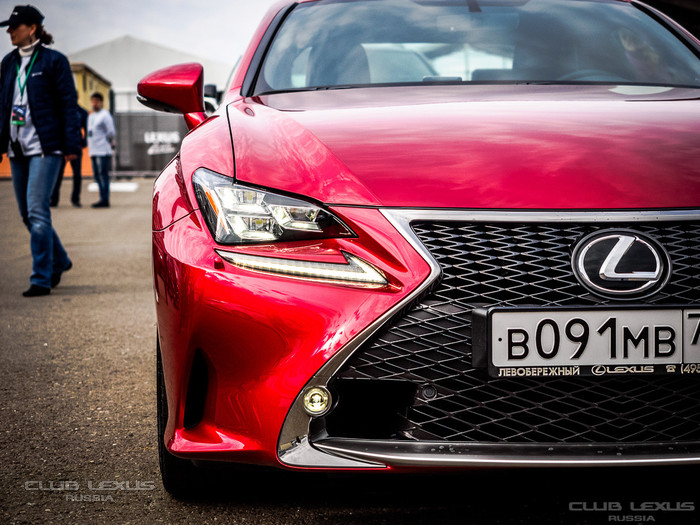 Lexus Live в Сочи: Тест-драйв на трассе F1 и не только Lexus Live в Сочи: Тест-драйв на трассе F1 и не только