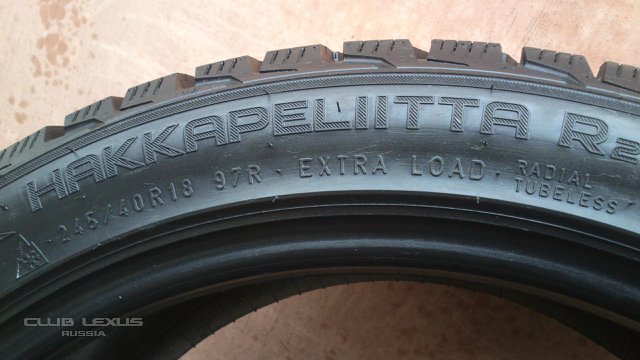 Зима Nokian Hakkapeliitta R2 245/40R18 Новые Зима Nokian Hakkapeliitta R2 245/40R18 Новые