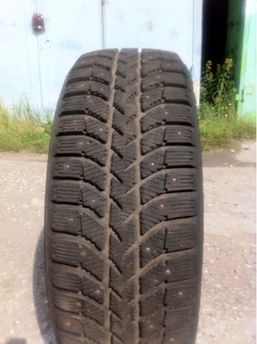 Продам зимние шины 265х60х18 шипы Продам зимние шины 265х60х18 шипы