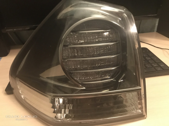 Продам фонари RX400h Продам фонари RX400h
