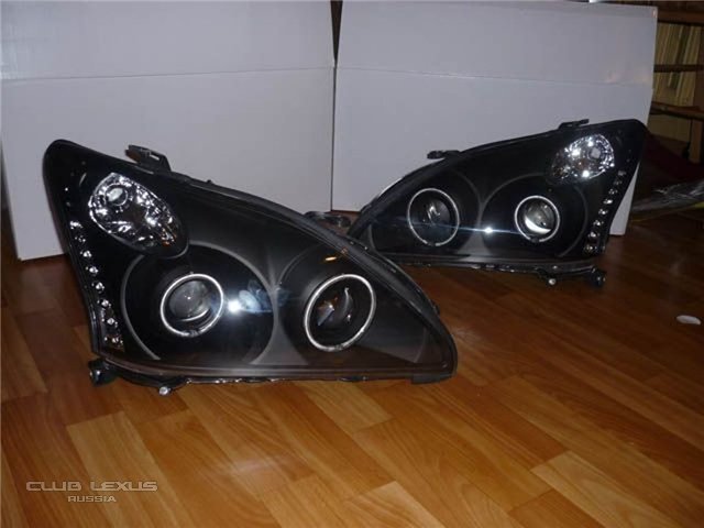 Продам фары для Toyota Harrier /Lexus RX330 Продам фары для Toyota Harrier /Lexus RX330