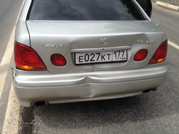Куплю задний бампер серебро 1С0 на GS300 2001 Куплю задний бампер серебро 1С0 на GS300 2001