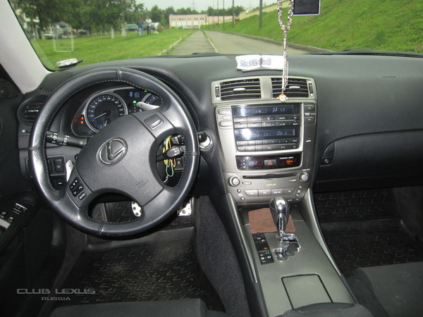 Продам Lexus is250 sport 2007 год Продам Lexus is250 sport 2007 год
