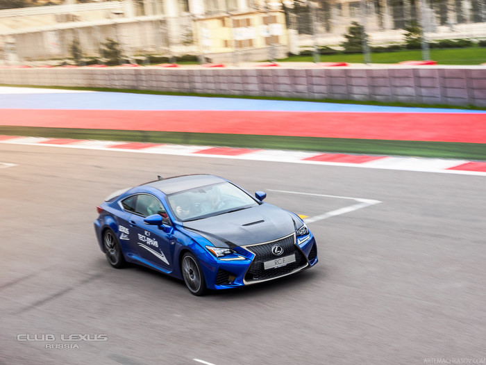 Lexus Live в Сочи: Тест-драйв на трассе F1 и не только Lexus Live в Сочи: Тест-драйв на трассе F1 и не только
