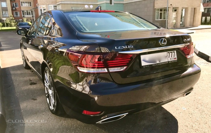 Продаю свой Lexus LS460 AWD 2014 г.в. Продаю свой Lexus LS460 AWD 2014 г.в.