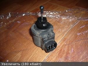 Продам штатный эл. корректор фары RX I Продам штатный эл. корректор фары RX I