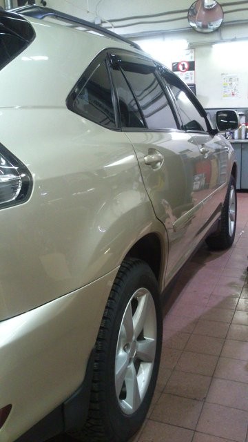 Продам Lexus RX300 (rx2) бежевый (850т.руб. 135т.км). Продам Lexus RX300 (rx2) бежевый (850т.руб. 135т.км).