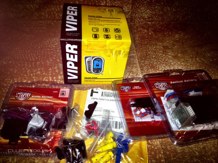 Продам новую мега-сигнализацию VIPER 5704 + автозапуск (США) Продам новую мега-сигнализацию VIPER 5704 + автозапуск (США)