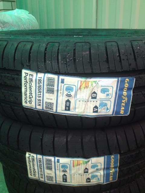 Продам Goodyear EffiicientGrip performance R15 и R16 Продам Goodyear EffiicientGrip performance R15 и R16