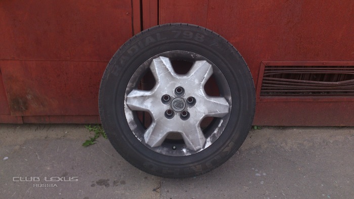 Штатные диски R17 5x114.3 с резиной 235/60 8.000р Штатные диски R17 5x114.3 с резиной 235/60 8.000р
