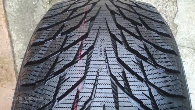 Зима Nokian Hakkapeliitta R2 245/40R18 Новые Зима Nokian Hakkapeliitta R2 245/40R18 Новые