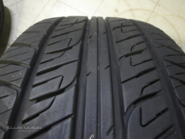 Продам комплект летней резины DUNLOP Grandtrek R18-265/60 Продам комплект летней резины DUNLOP Grandtrek R18-265/60