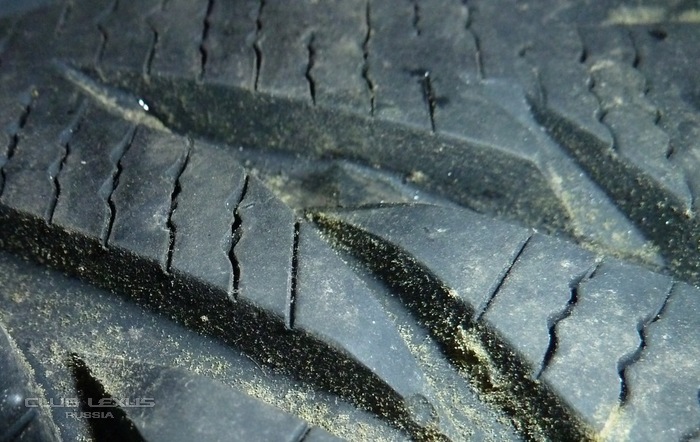 Продам зимние шины Yokohama Ice Guard STUP IG35 275/65 R17 Продам зимние шины Yokohama Ice Guard STUP IG35 275/65 R17