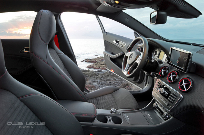 Mercedes-Benz A-Class 2012 года Mercedes-Benz A-Class 2012 года