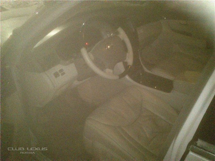 В процессе разбора Lexus LS430 В процессе разбора Lexus LS430