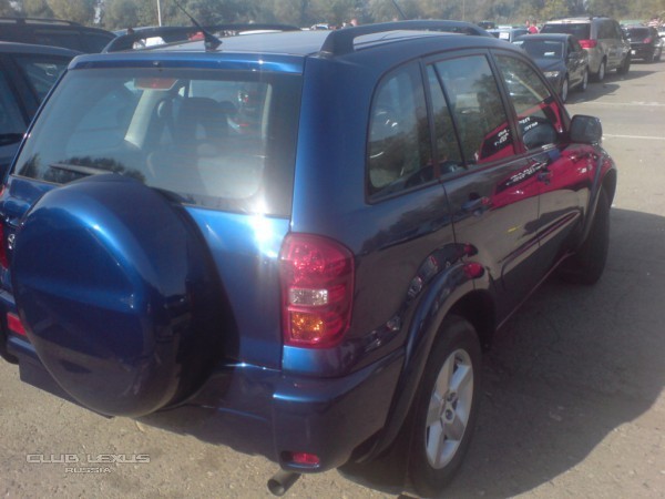 Есть RAV4 2004 дилерский Есть RAV4 2004 дилерский
